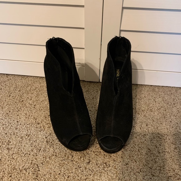 Nine West pump - Picture 2 of 2